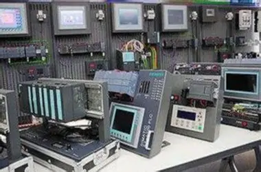 لماذا تعتبر Siemens S7-400H وحدة التحكم الزائدة عن الحاجة للتطبيقات الصناعية الهامة؟
